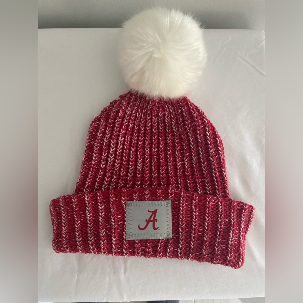 Love Your Melon Alabama Rolltide Red Knit Beanie Hat with Pom Pom